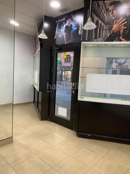Foto 564b2c7c-b921-47aa-9370-47331242a236. Lloguer local comercial a rambla 174 a Centre Sabadell