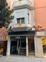 Business premise in Carrer de Gràcia 24