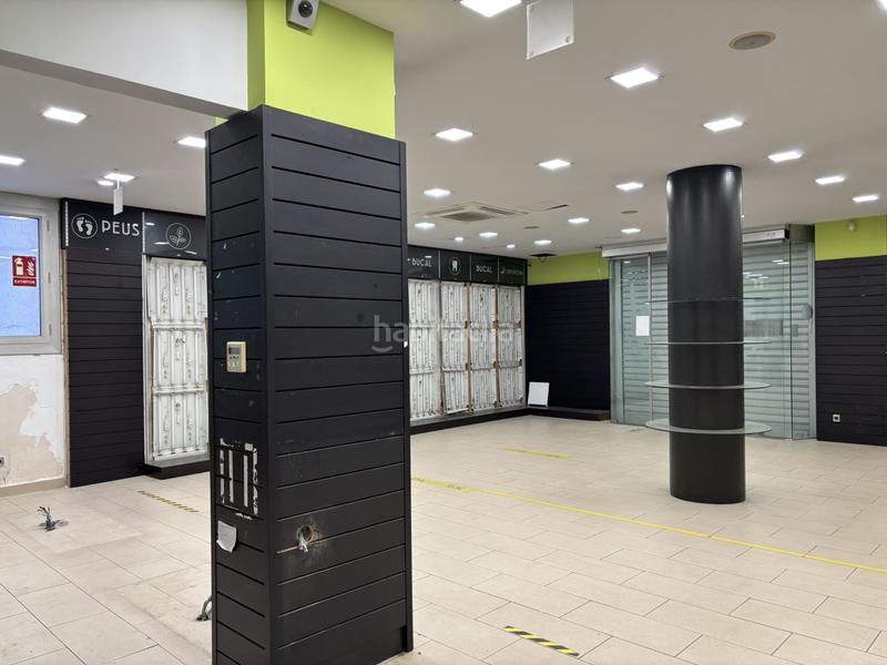 Foto 6d7a78da-8d8f-44cc-b8d6-38862b3df5c3. Alquiler local comercial en carretera de barcelona 558 edificio en alquiler en Sabadell