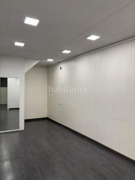 Foto d113206a-57bb-4432-88b2-c678fd2ba748. Alquiler local comercial en carretera de barcelona 558 edificio en alquiler en Sabadell