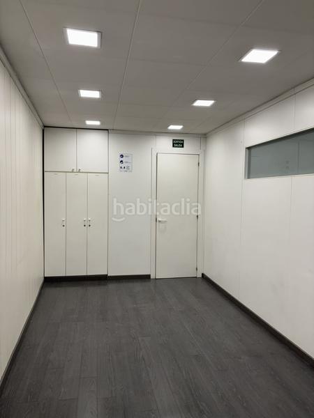 Foto e418d937-7098-4512-98b5-dcaea954a831. Alquiler local comercial en carretera de barcelona 558 edificio en alquiler en Sabadell