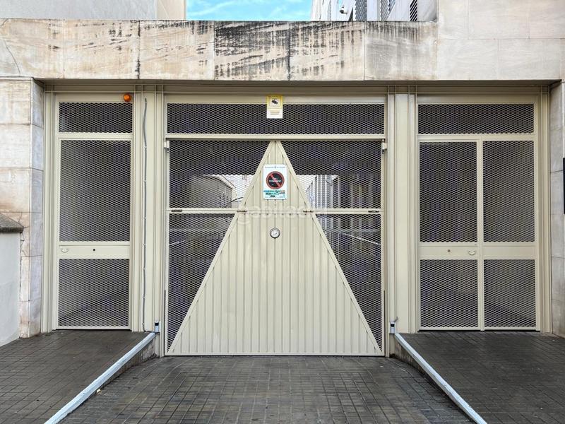 Foto 2cf3a564-294a-4141-811f-0635e8d80864. Affitto posto auto in carrer de jovellanos 20 in Centre Sabadell