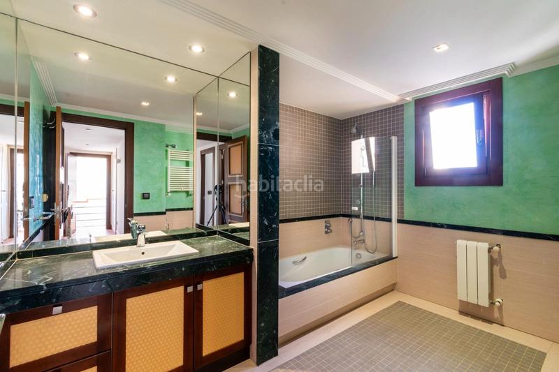 Foto 8af68db8-48a0-499b-8ce6-2e79460c96df. Casa con piscina in L´Albir Alfàs del Pi (l´)