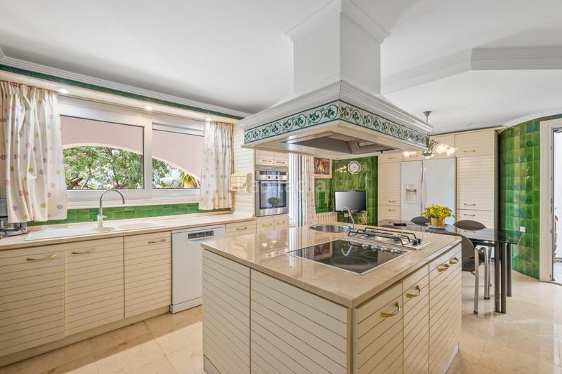 Foto 8039054a-9ac9-45a7-83fd-28eb25442d8e. Chalet mit pool in Altea la vella Altea