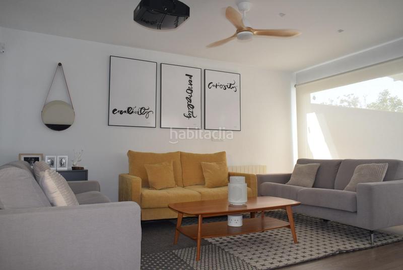 Foto addca357-70ae-4147-9ac1-ec2dc6bc431b. Piccolo appartamento con piscina in Escandinavia-Cautivador Alfàs del Pi (l´)