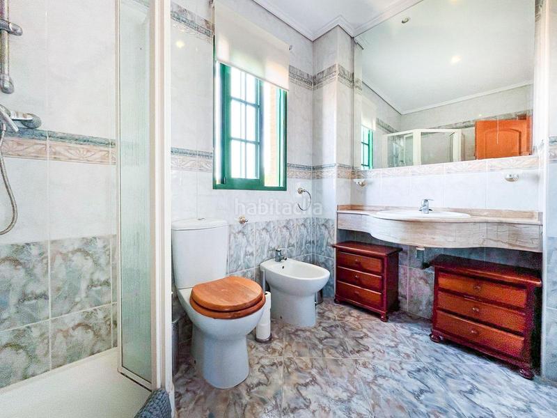 Foto 43a069a0-cb43-4280-a890-36b56a33c376. Chalet mit pool in Sierra Helada Benidorm