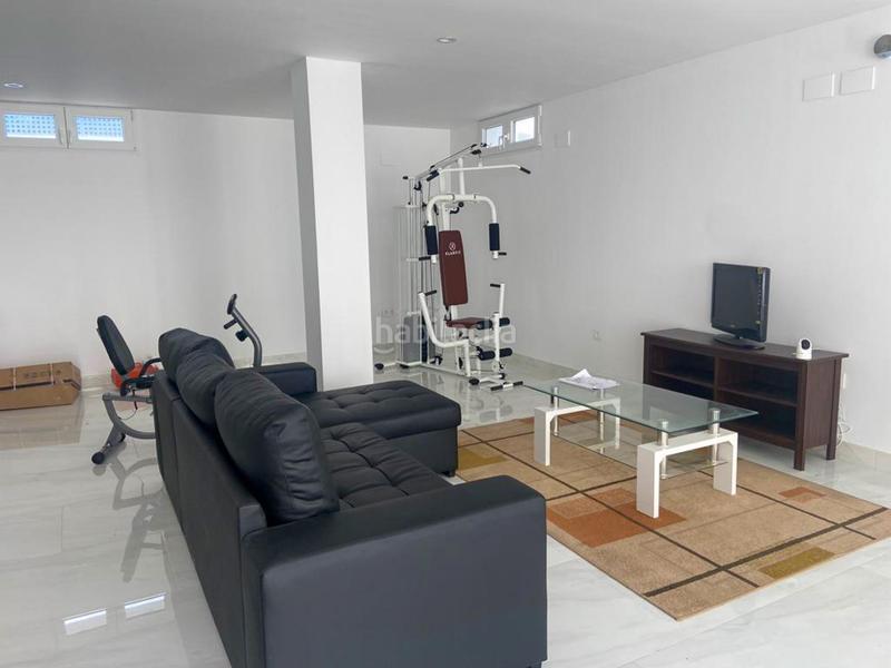 Foto c03ed088-f63b-4a77-b7e7-fc1487472448. Apartament amb piscina a Coloma Nucia (la)