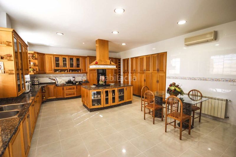Foto 6e1872c3-812b-4b4f-a73e-b66c49825066. Chalet con parcheggio piscina in Sierra Helada Benidorm