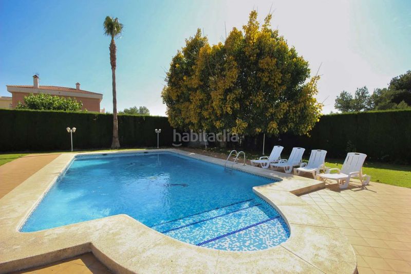 Foto c7a3223b-7d36-4359-8add-4bb345ca9bff. Chalet con parcheggio piscina in Sierra Helada Benidorm