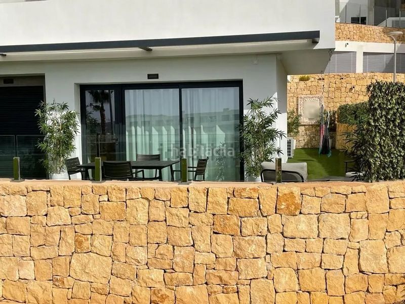 Foto f2cd3c59-fb88-4a41-80b9-3f7a89c2d7cf. Apartamento en balcón de Finestrat-terra marina Finestrat