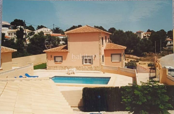 Foto d4cc141f-f2fa-4988-b8a0-a3103e78ff03. Xalet amb calefacció aparcament piscina a Carrió - La Merced - Los Pinos Calp