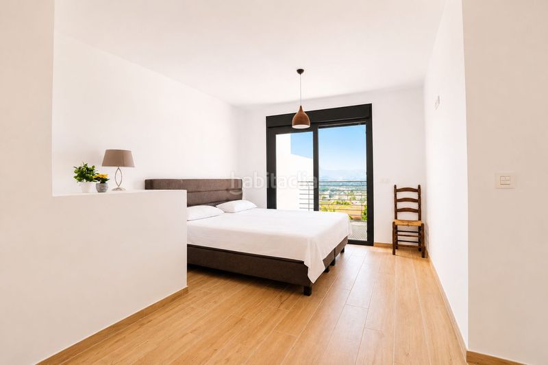 Foto 2236d39d-de01-4ce5-907b-0c15f5bfb5d4. Apartament amb calefacció aparcament a L´Albir Alfàs del Pi (l´)