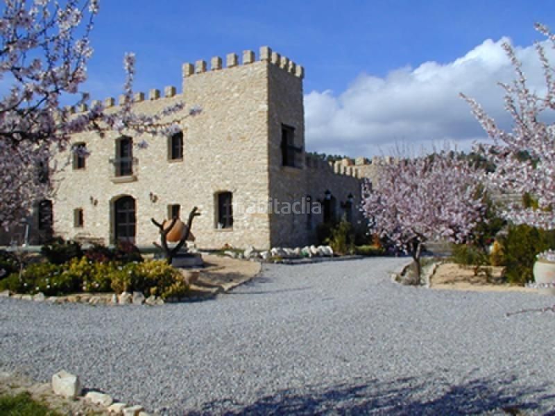 Foto d51c5f58-57d2-4d61-b39a-d5b976c44034. Masia a Relleu