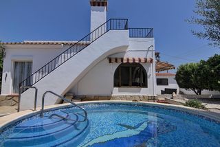 Chalet en Benicolada - Las Adelfas