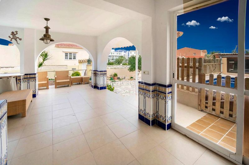 Foto a98103d3-73ae-4373-b595-49f3f94cf15c. Casa amb calefacció piscina a L´Albir Alfàs del Pi (l´)