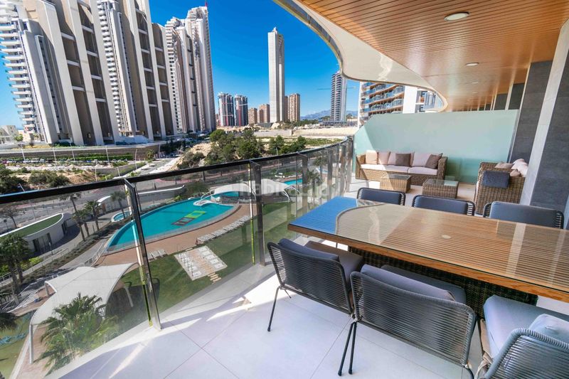 Foto 4785145e-b84b-4f55-8297-4a1df3656f9b. Apartament amb calefacció piscina a Via Parque Benidorm
