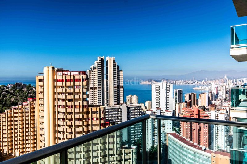 Foto 66f969f9-70f2-44c0-af0b-f1a1162e5bec. Apartament amb calefacció piscina a Sierra Helada Benidorm