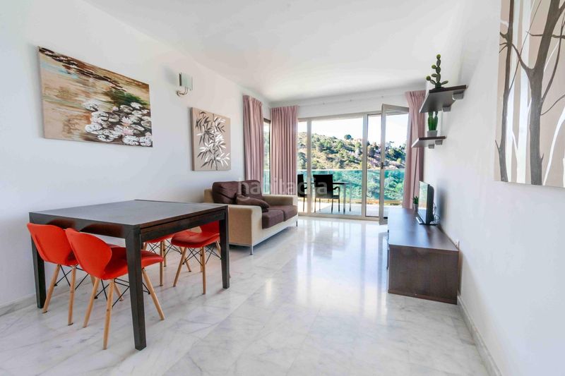 Foto ee9d132e-6a62-4a1f-9068-3759fb99cb6f. Apartament amb calefacció piscina a Sierra Helada Benidorm