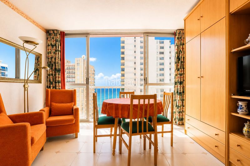 Foto faf44bda-6e6a-44d2-8392-7dbcdc4974e9. Apartament amb aparcament a Playa Poniente Benidorm