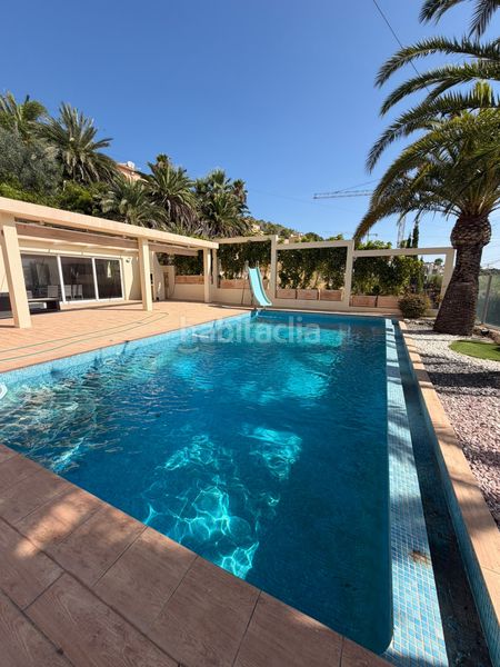 Foto a676fb47-5fdb-448c-be15-c02b438c5831. Chalet en Cometa Calp