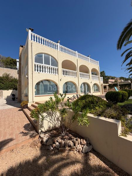 Foto c9d8fc0d-4a22-431e-b6be-ec321495c20d. Chalet en Cometa Calp