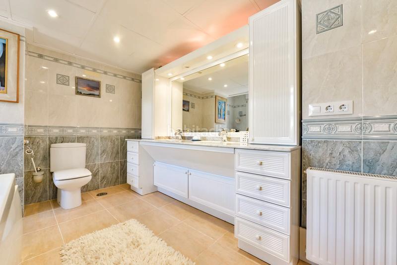 Foto cc1b2d4e-136c-4483-ab6f-bb6f769f017e. Piccolo appartamento con riscaldamento parcheggio piscina in Calp