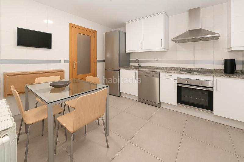 Foto 25eba11d-3af8-4292-b996-55a883e11e59. Piso  en venta en calle rosa chacel en Dehesa Vieja-Puente Cultural San Sebastián de los Reyes