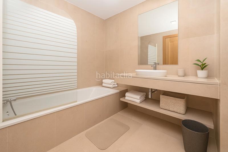 Foto b006b9b7-1ee4-4cc3-b62d-34b66b64d432. Piso  en venta en calle rosa chacel en Dehesa Vieja-Puente Cultural San Sebastián de los Reyes