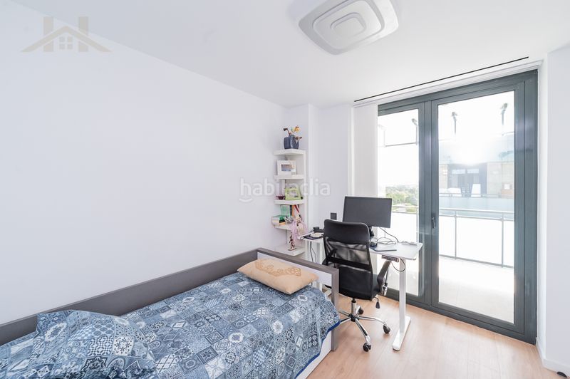Foto fdaf2818-13e8-4b1e-b9d9-fb9a132ddadf. Loft mit parking in Dehesa Vieja-Puente Cultural San Sebastián de los Reyes
