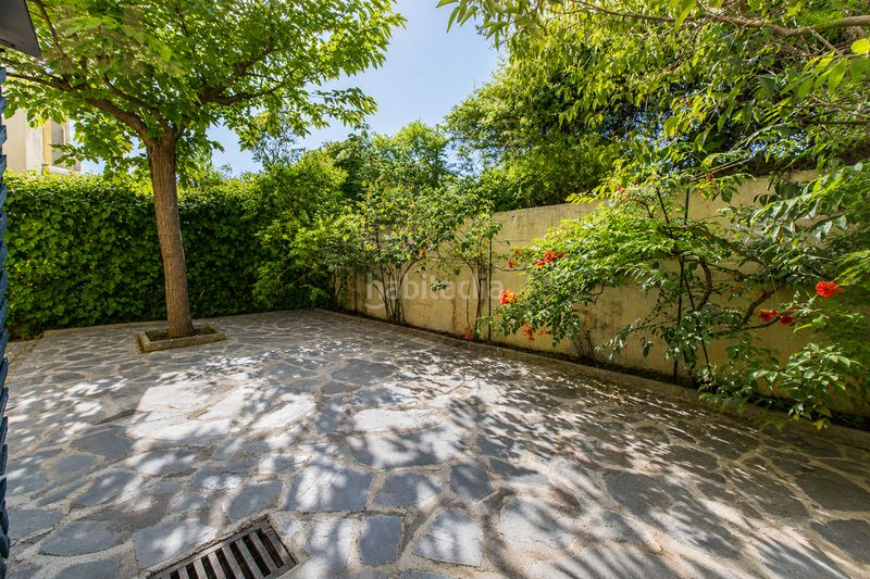 Foto 712a35e2-5104-4ee3-b957-383599a71d48. Casa a schiera con camino riscaldamento in Rosa de Luxemburgo San Sebastián de los Reyes