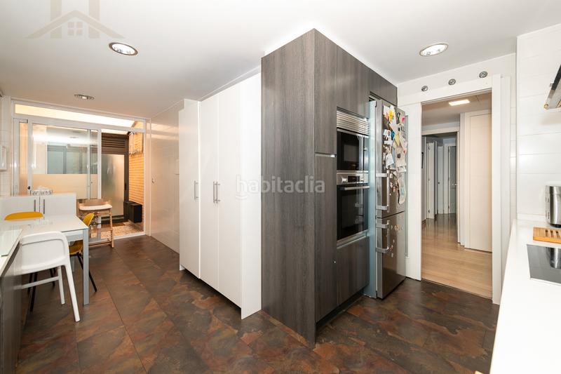 Foto 94807c40-8876-474c-8bb9-861d6956c025. Ground floor with heating parking pool in Dehesa Vieja-Puente Cultural San Sebastián de los Reyes