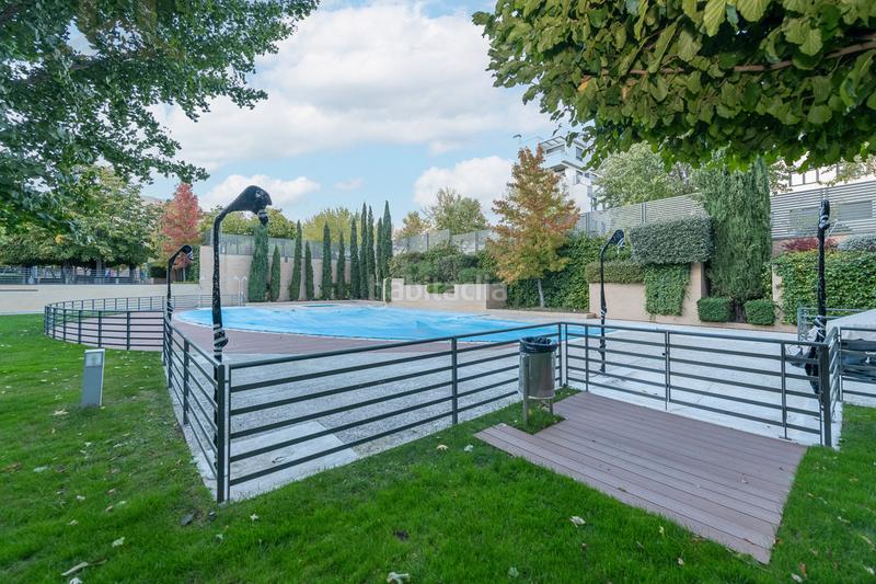 Foto 9eedc3c7-379c-492e-9d13-537562269195. Ground floor with heating parking pool in Dehesa Vieja-Puente Cultural San Sebastián de los Reyes