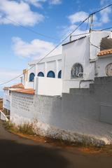 Edifici a Matanza de Acentejo (La). Edificio comercial con terrazas y vistas al mar en tacoronte