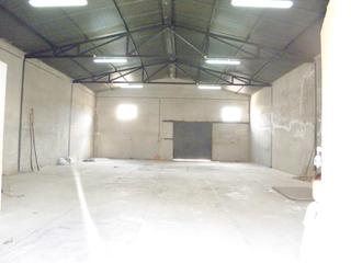 Fabrikhalle  Calle aprisco. Nave industrial con suelo urbano