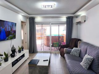 Doppelhaus  Calle socuéllamos. Casa totalmente reformada en la zona de las 600