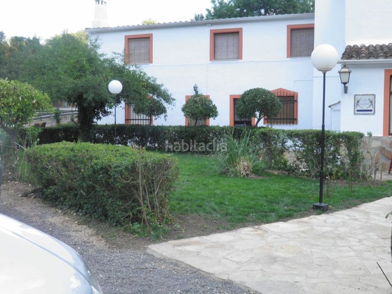 Foto 6cd98829-fe1e-469d-a626-e33241e31e69. Edificio  en Fuencaliente