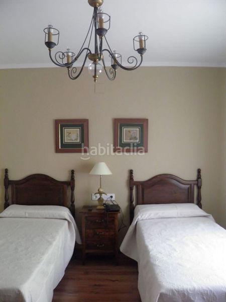 Foto a4c3586f-afc5-4c60-a217-696dd339ffb7. Edificio  en Fuencaliente