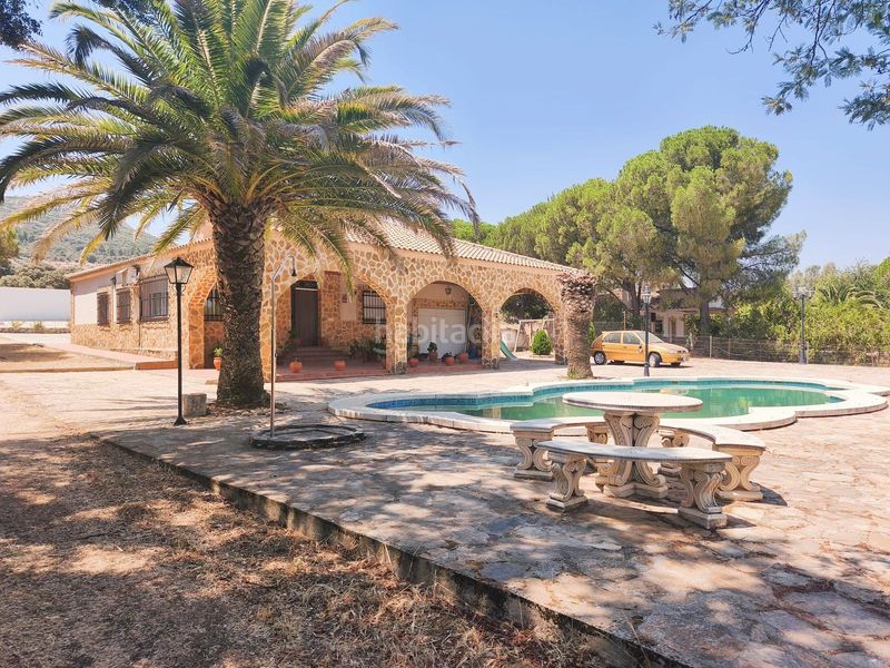 Foto 166021d0-4836-43ae-8e26-c23b4c6e4185. Xalet amb calefacció aparcament piscina a Brazatortas