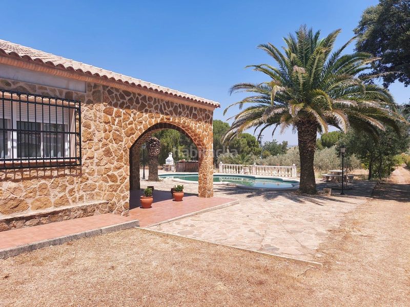 Foto ade50cd5-37c0-41a7-aa90-3b3bd4bc6499. Xalet amb calefacció aparcament piscina a Brazatortas