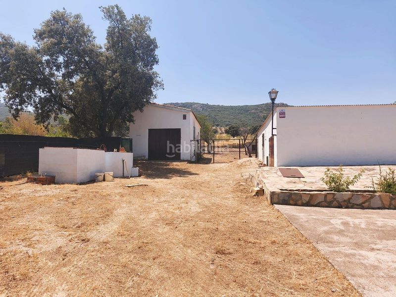 Foto d62a62ff-e18e-4e95-9d4a-ff2301494514. Xalet amb calefacció aparcament piscina a Brazatortas