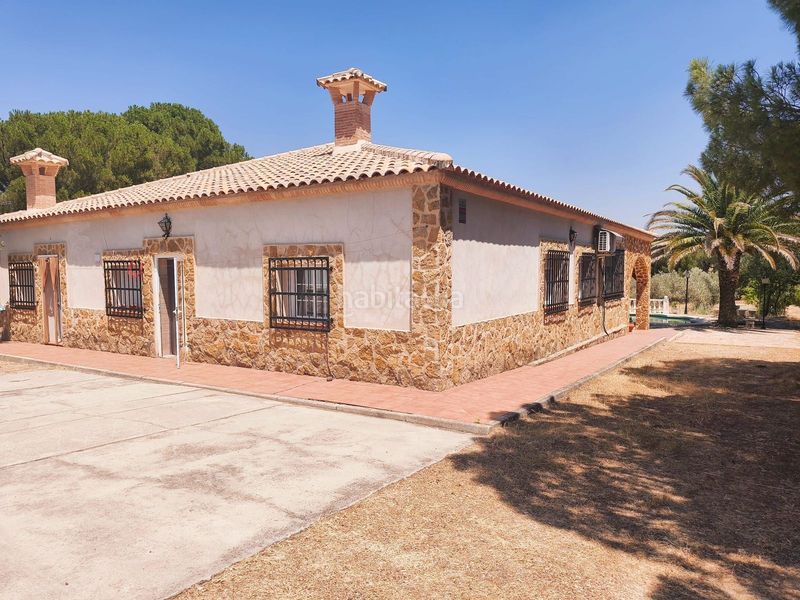 Foto fce55ee1-a5fa-4f53-b432-176258283438. Xalet amb calefacció aparcament piscina a Brazatortas