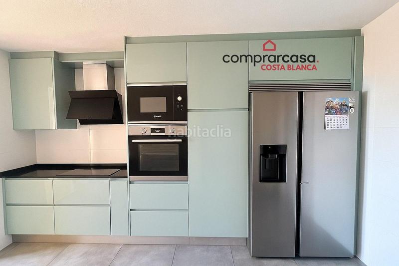 Foto 3542016a-2ca1-4808-8b17-9c898f4276f8. Pis amb aparcament piscina a San Blas Alicante