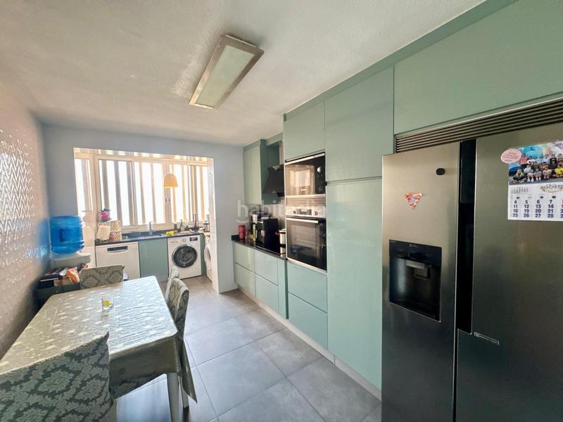 Foto 4e5a6b7f-2e8e-4cc2-b739-6a5a87420d2c. Pis amb aparcament piscina a San Blas Alicante