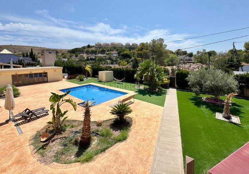 Foto 2c8c37a7-f533-473b-8b25-908860ddf908. Chalet avec chauffage parking piscine dans Almajada-Ravel Mutxamel