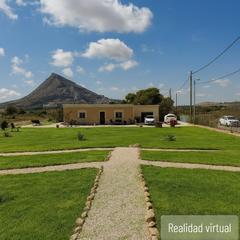 Xalet en Fontcalent. Encantadora casa de campo a 15 minutos de alicante