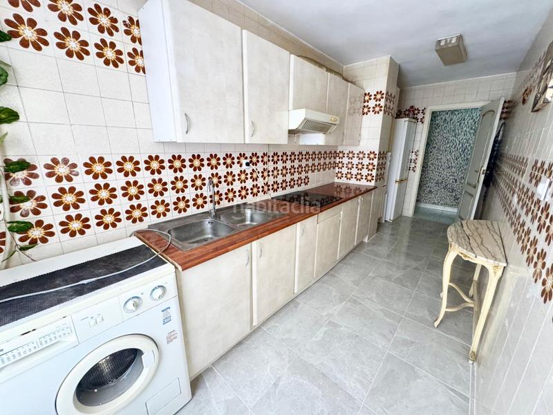 Foto 1fb14859-30cc-4795-909f-7ec2cda94301. Piso  en benalúa, ideal para entrar a vivir en Alicante