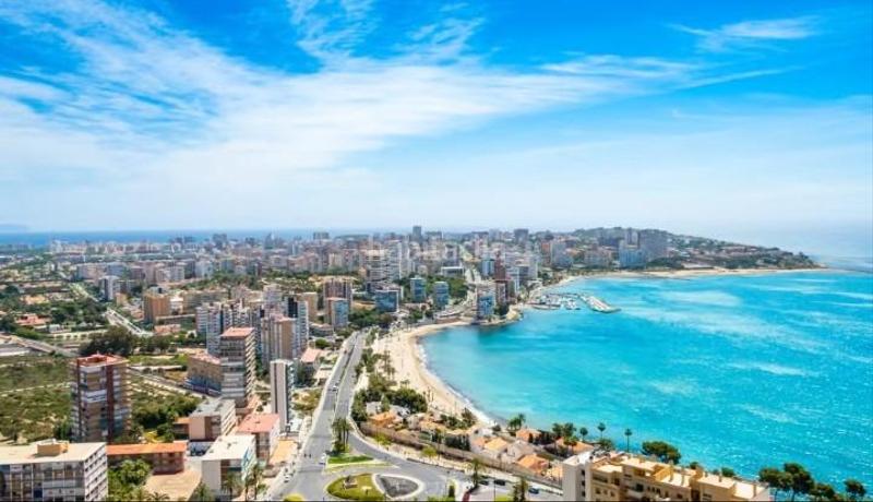 Foto e09e204f-993a-4134-91f5-ae81a7b9d841. Piso  en benalúa, ideal para entrar a vivir en Alicante