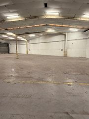 Miete Fabrikhalle in Zona Industrial. Economica - diafana - almacen auxilar - furgonetas - camiones.