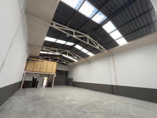 Industrial building in Carrer del Pintor Sert