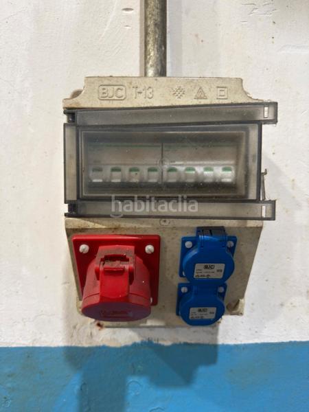 Foto e74fa05d-bfbc-4e12-ba6c-f33193526c2e. Alquiler nave industrial nave mecanizados, soldadura puente grua en Polinyà